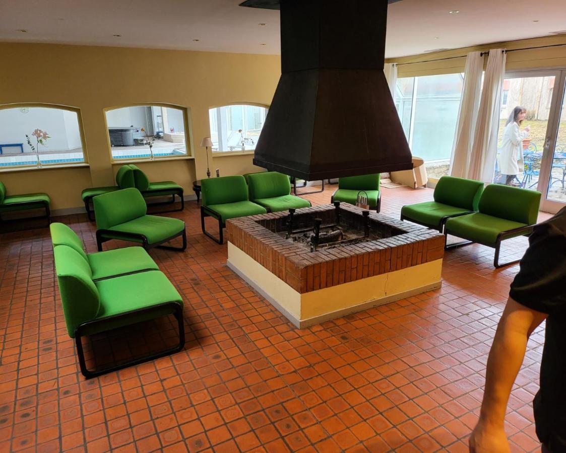 Hotel Causse Comtal Rodez, The Originals Relais Gages-le-Haut Экстерьер фото