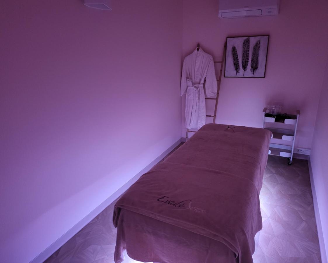 Hotel Causse Comtal Rodez, The Originals Relais Gages-le-Haut Экстерьер фото