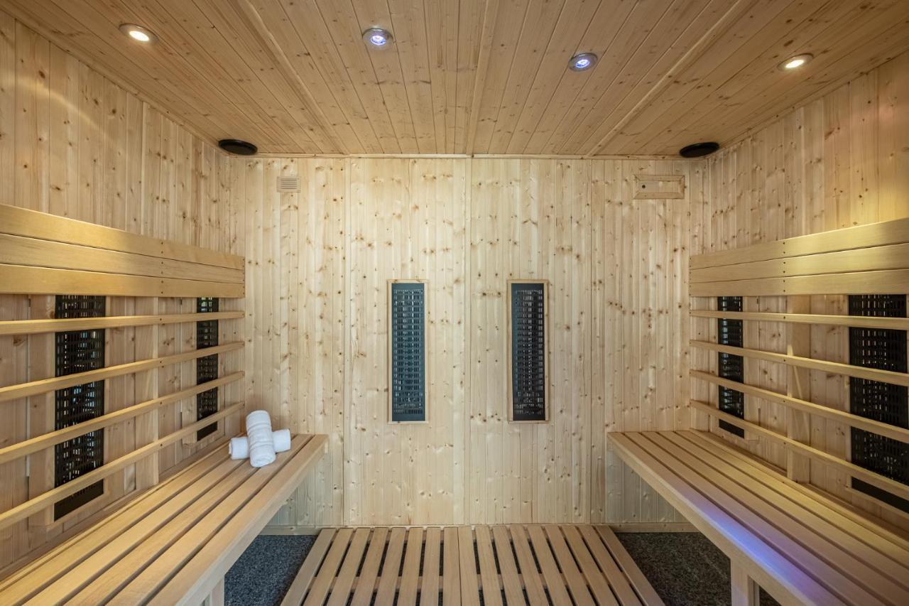 Hotel Causse Comtal Rodez, The Originals Relais Gages-le-Haut Экстерьер фото